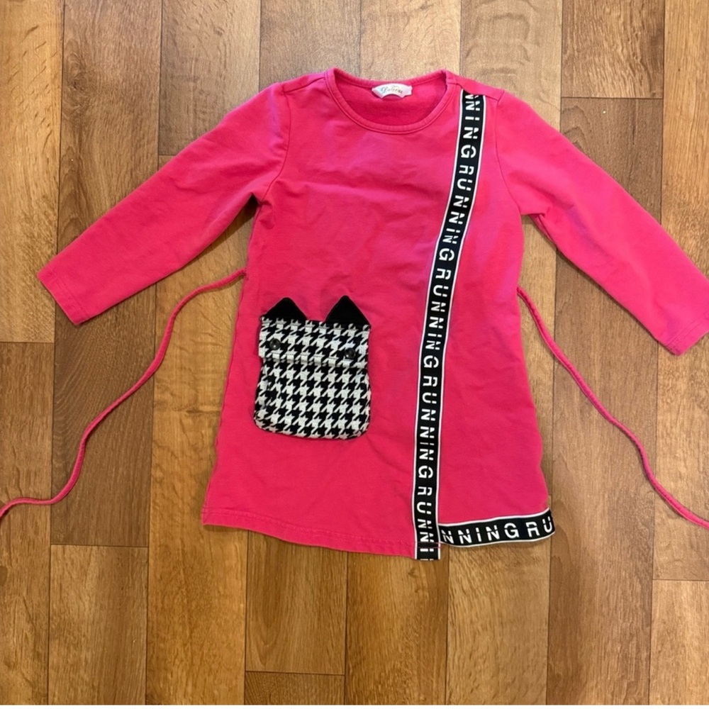Deloras Pink Long Sleeve Tee with Houndstooth Cat Pocket Girl’s Size 5T
